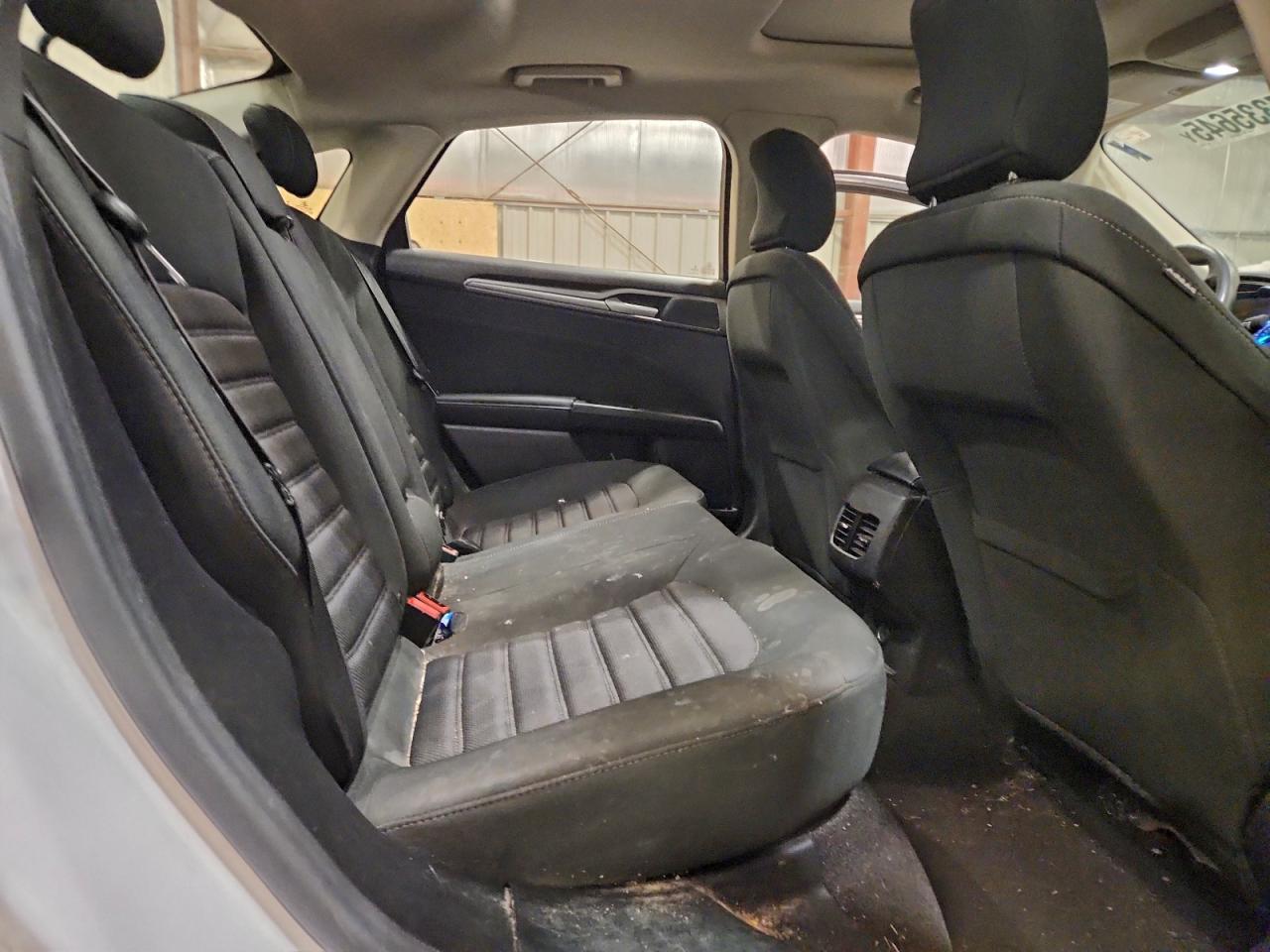 Ford Fusion Se Image 10