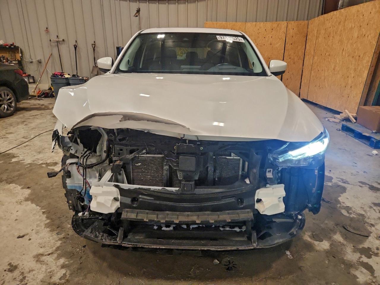 Mazda Cx Grand Touring Image 2