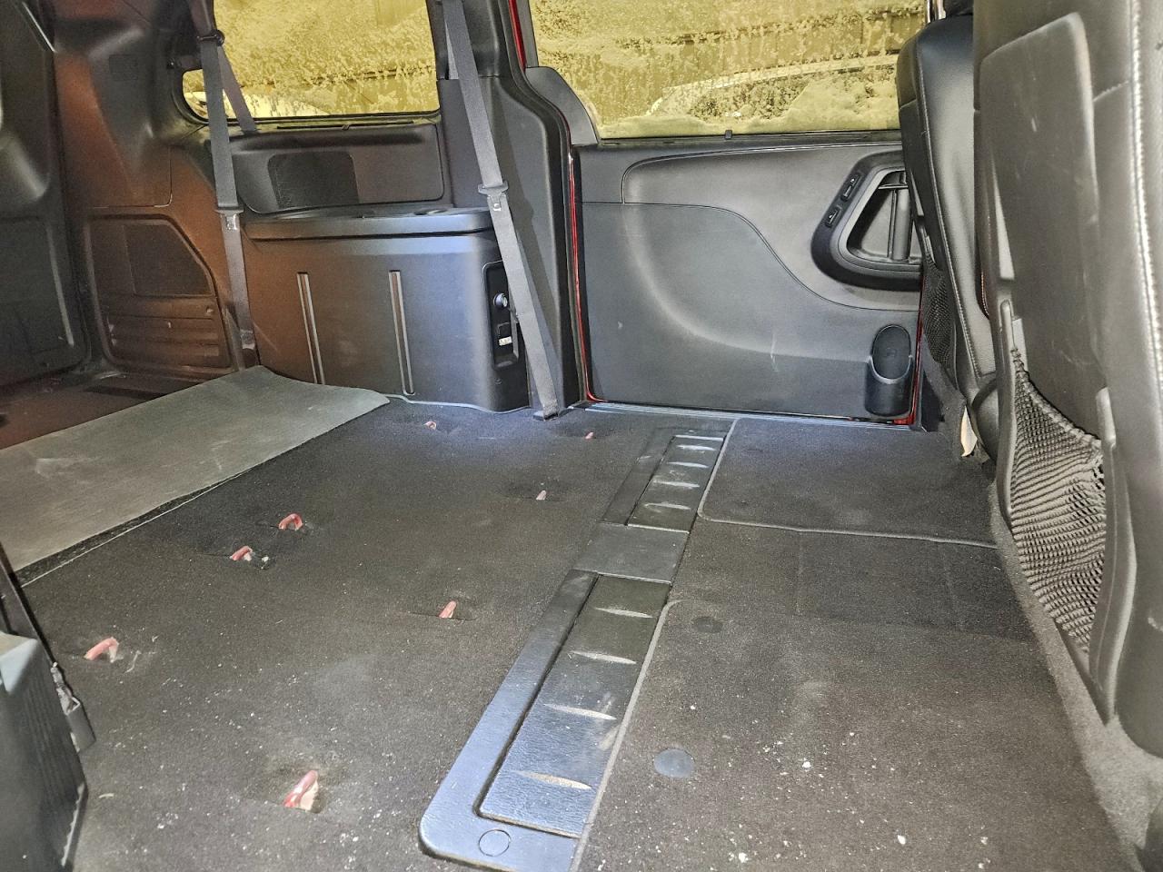 Dodge Caravan Gt Image 4