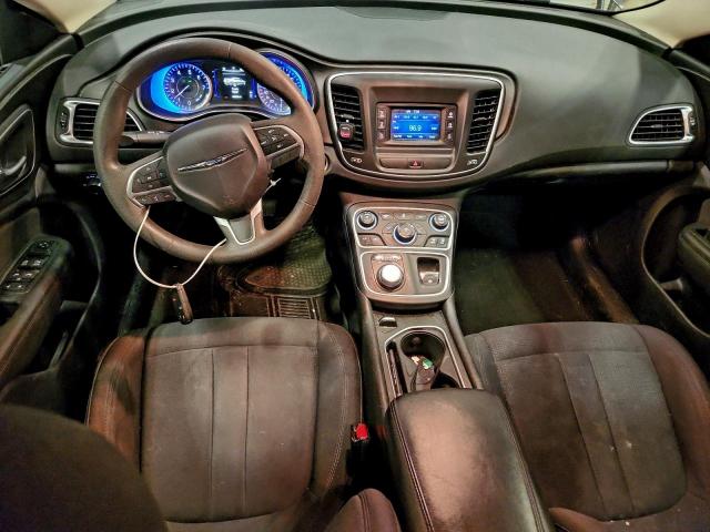 Chrysler 200 Limited Image 3