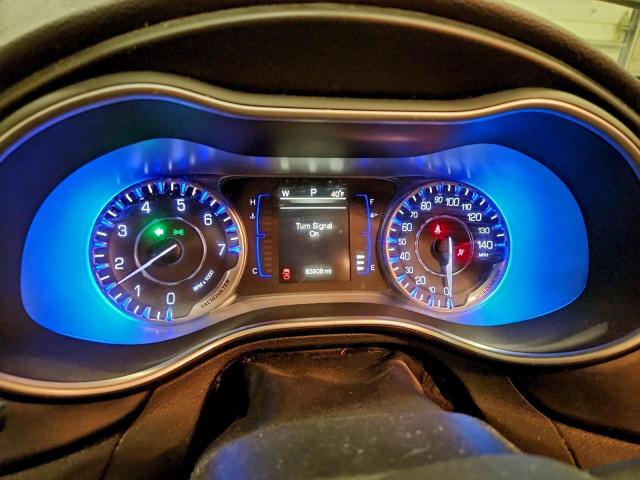 Chrysler 200 Limited Image 7