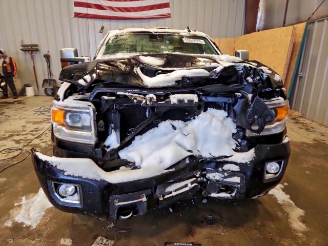 GMC Sierra K2500 Denali Image 6