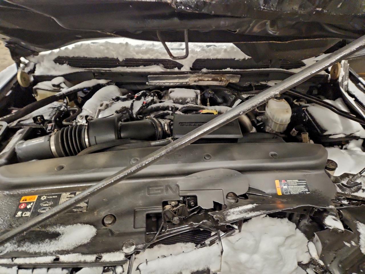 GMC Sierra K2500 Denali Image 7