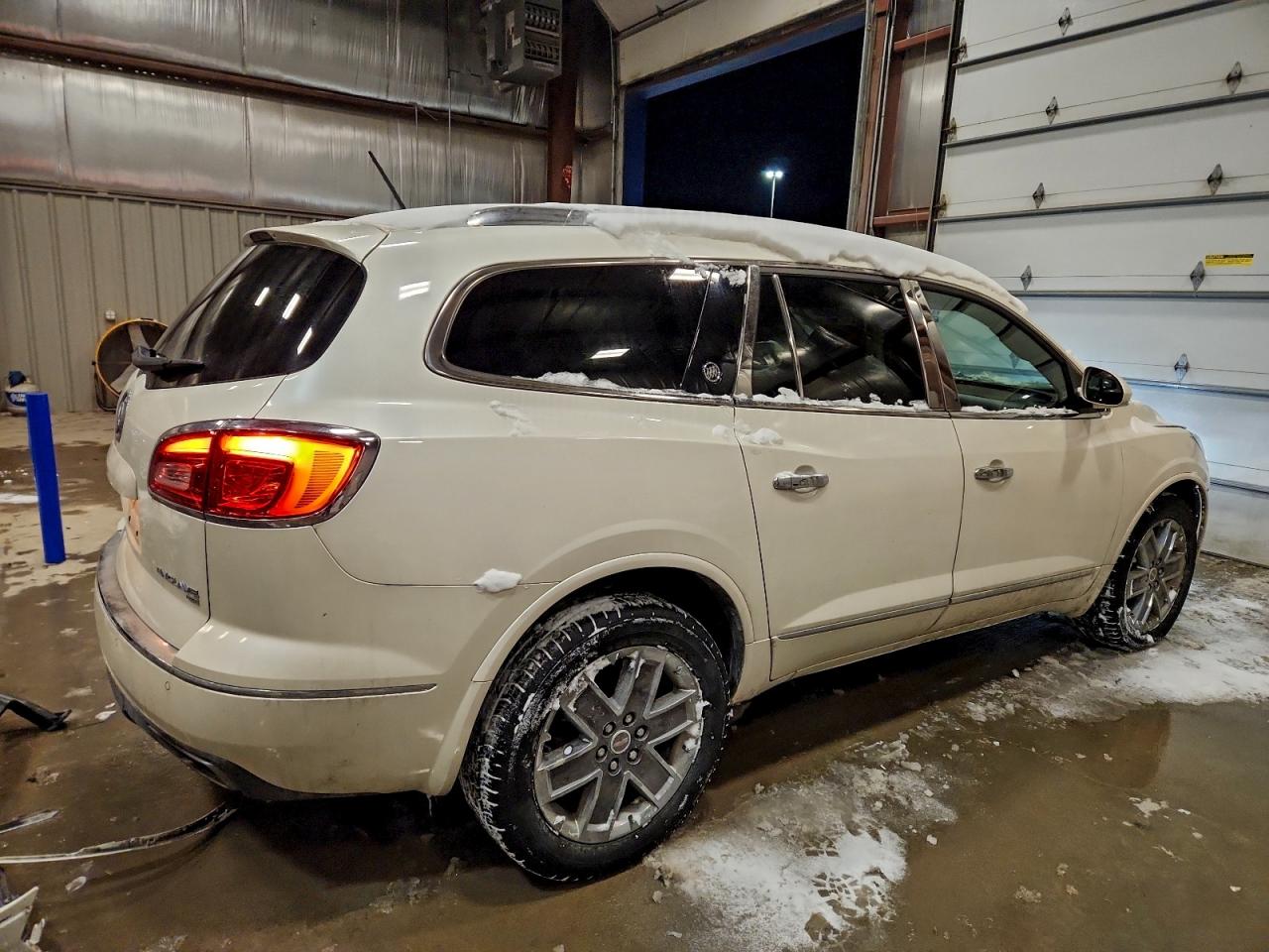 Buick Enclave Image 7