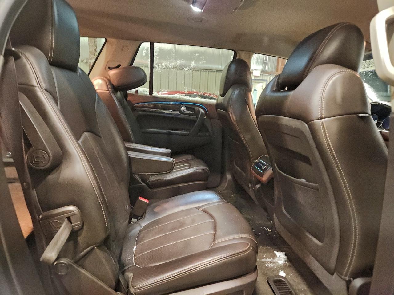 Buick Enclave Image 10