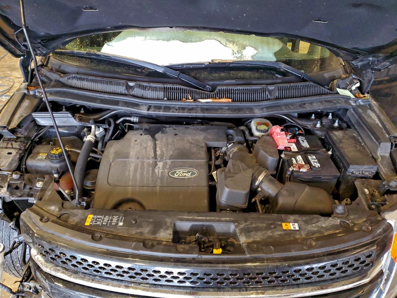 Ford Explorer Limited Image 5