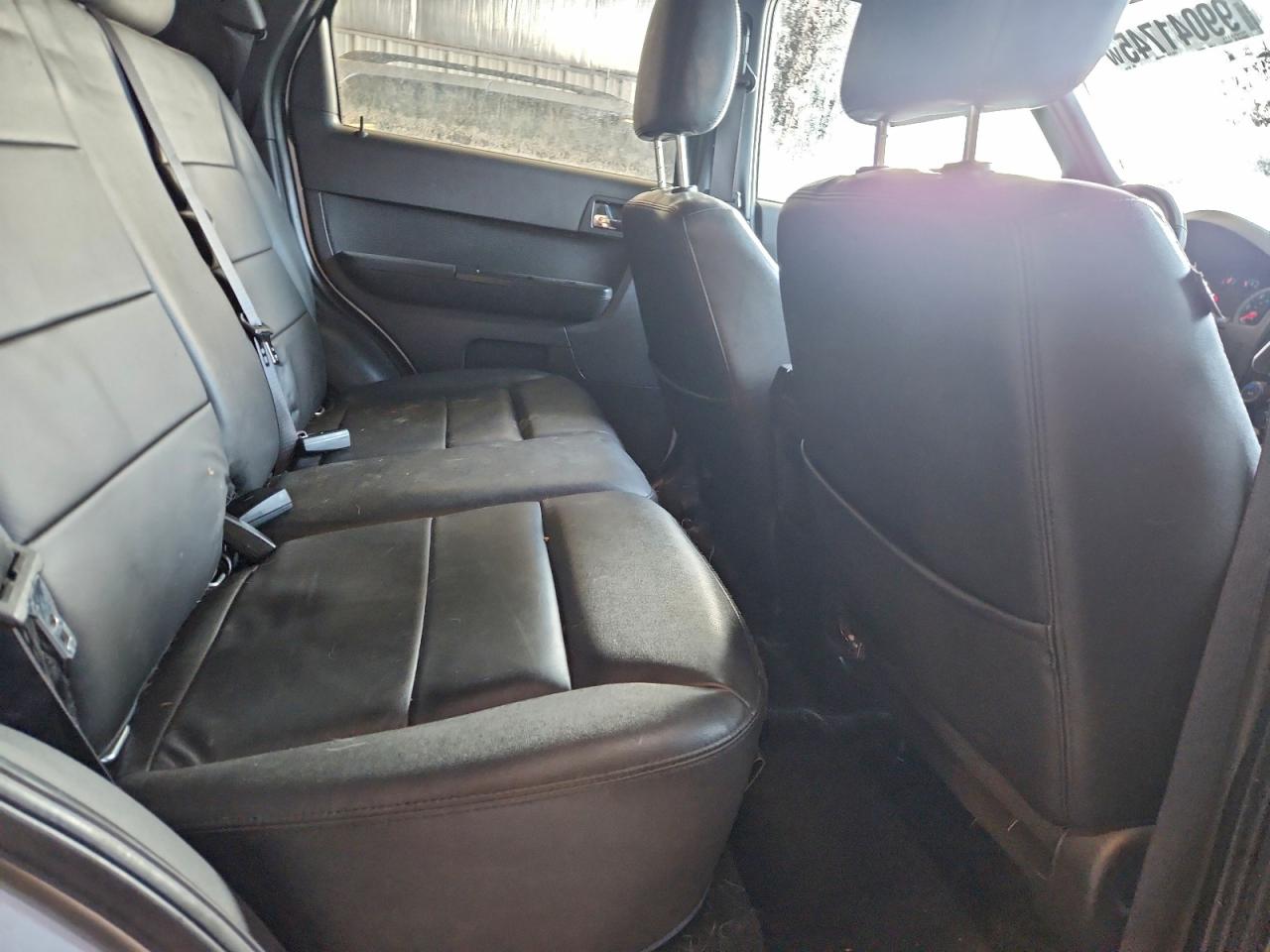 Ford Escape Limited Image 9