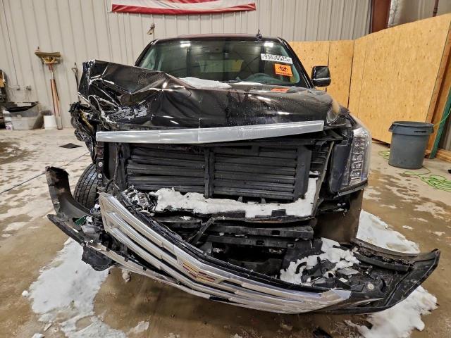 Cadillac Escalade Premium Luxury Image 2