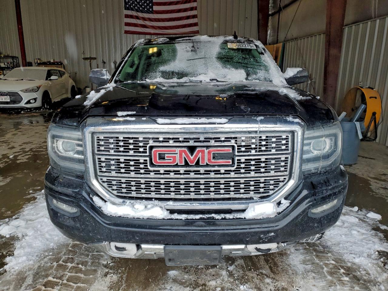 GMC Sierra K1500 Denali Image 6