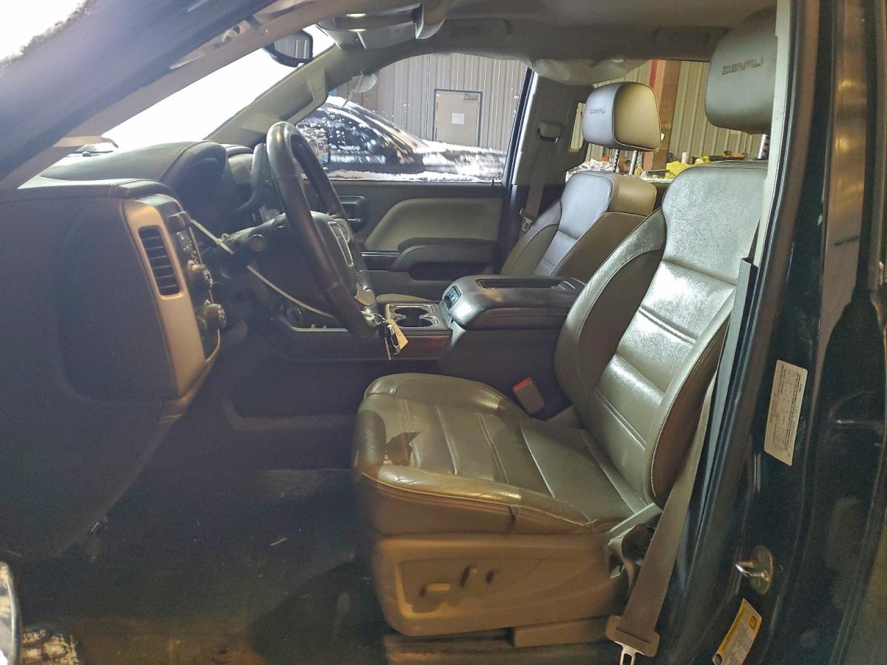 GMC Sierra K1500 Denali Image 3