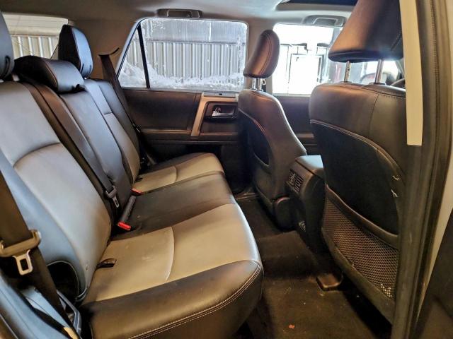 Toyota 4Runner Sr5/sr5 Premium Image 11