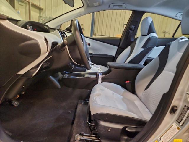 Toyota Prius Image 11