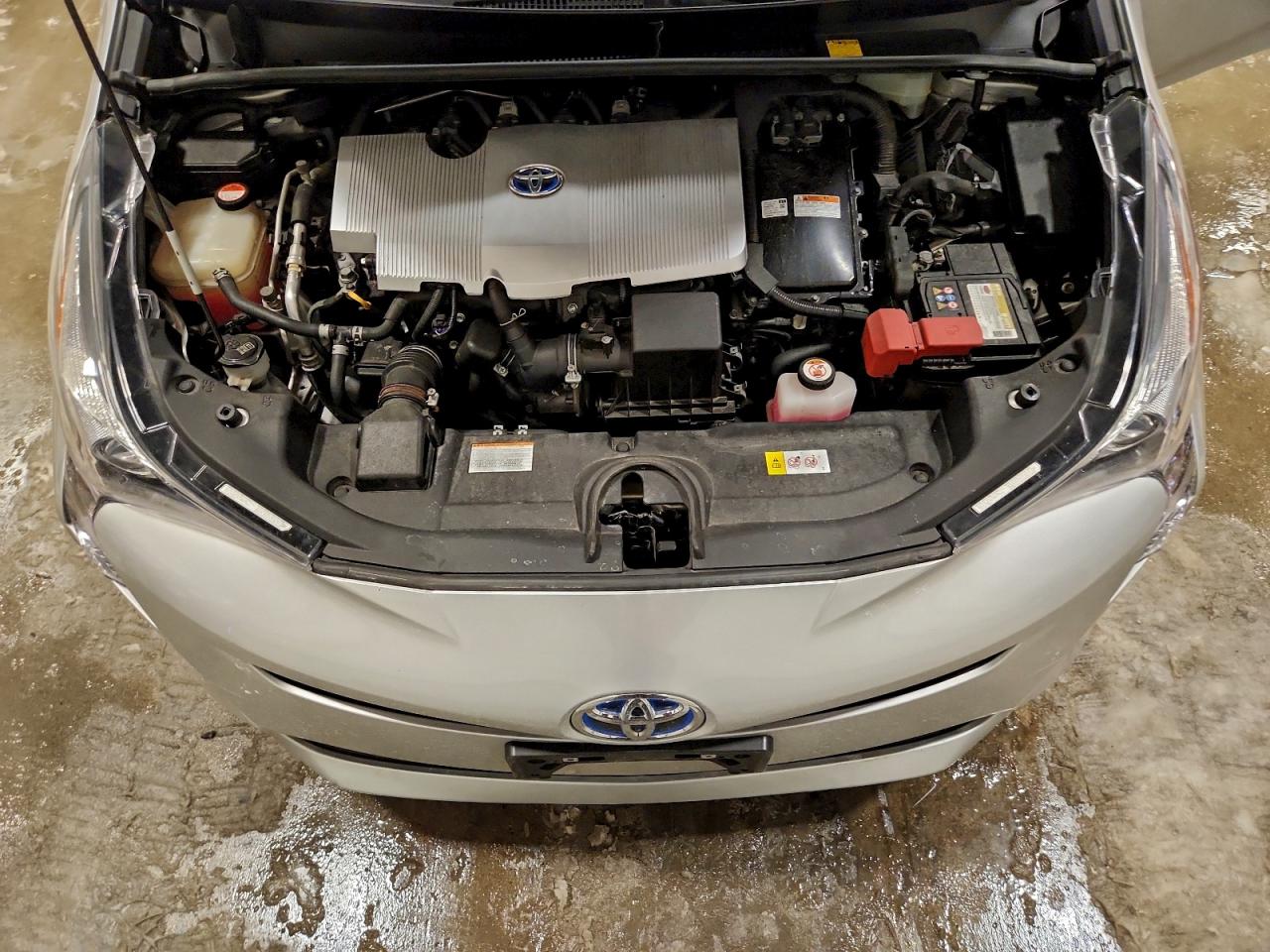 Toyota Prius Image 8