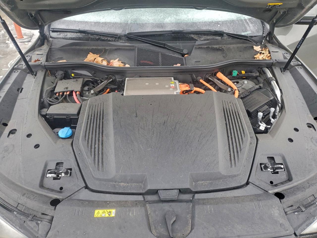 Audi Q8 Premium Plus Image 10