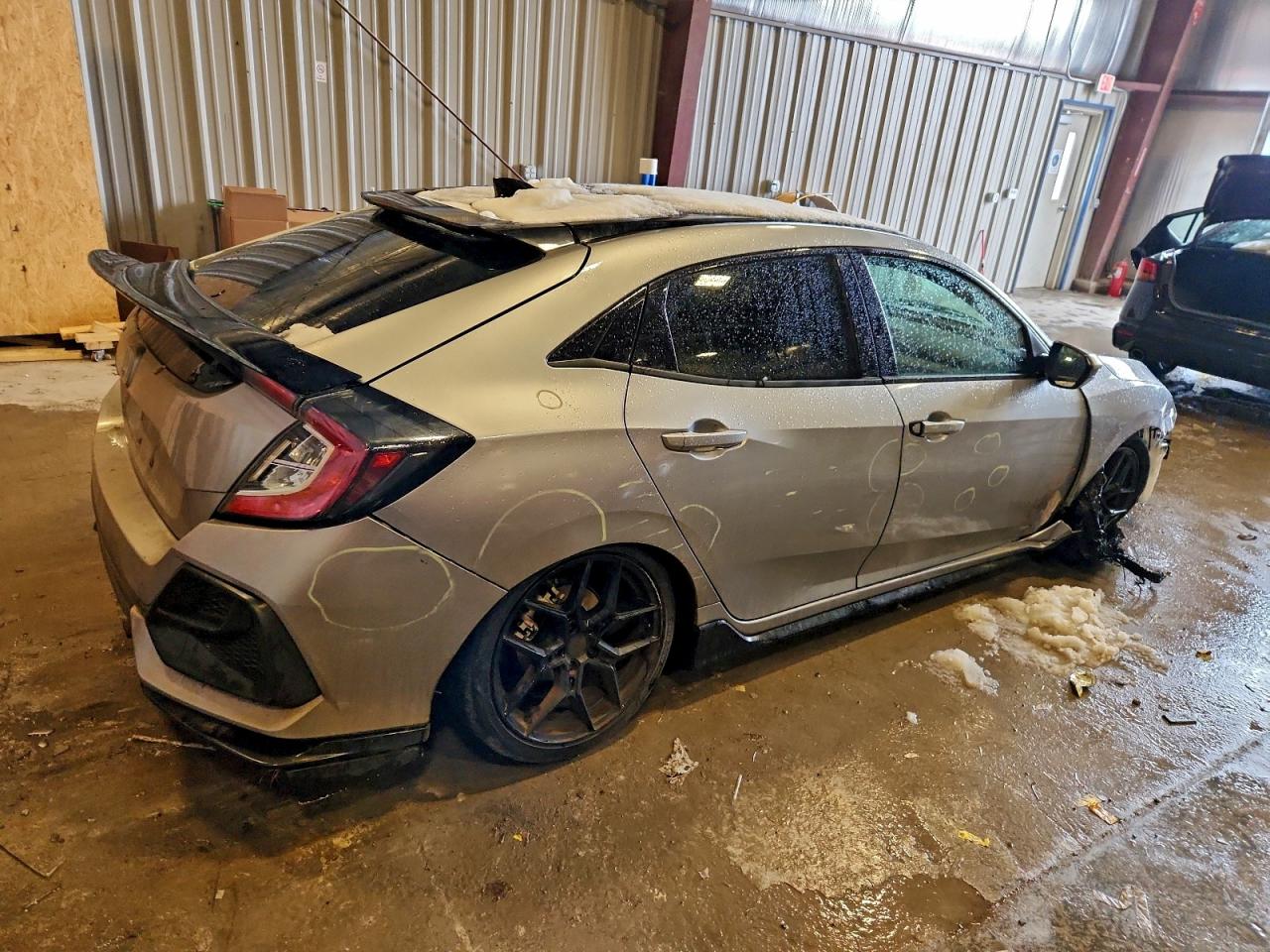 Honda Civic Sport Image 11