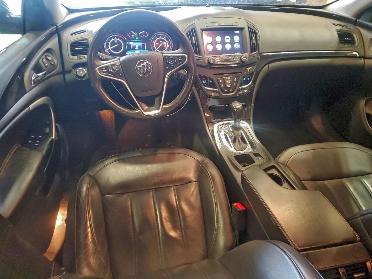 Buick Regal Sport Touring Image 10