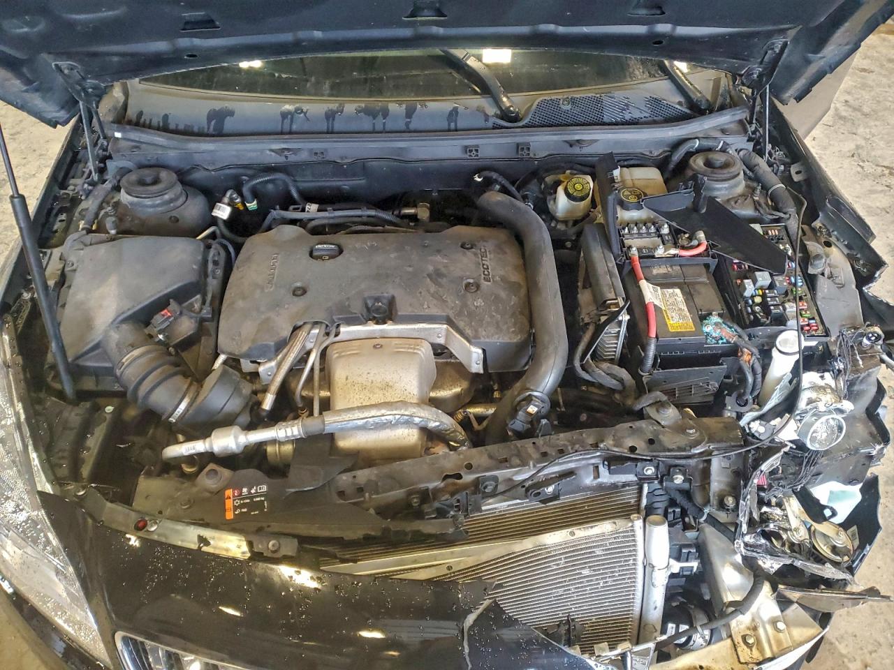 Buick Regal Sport Touring Image 6