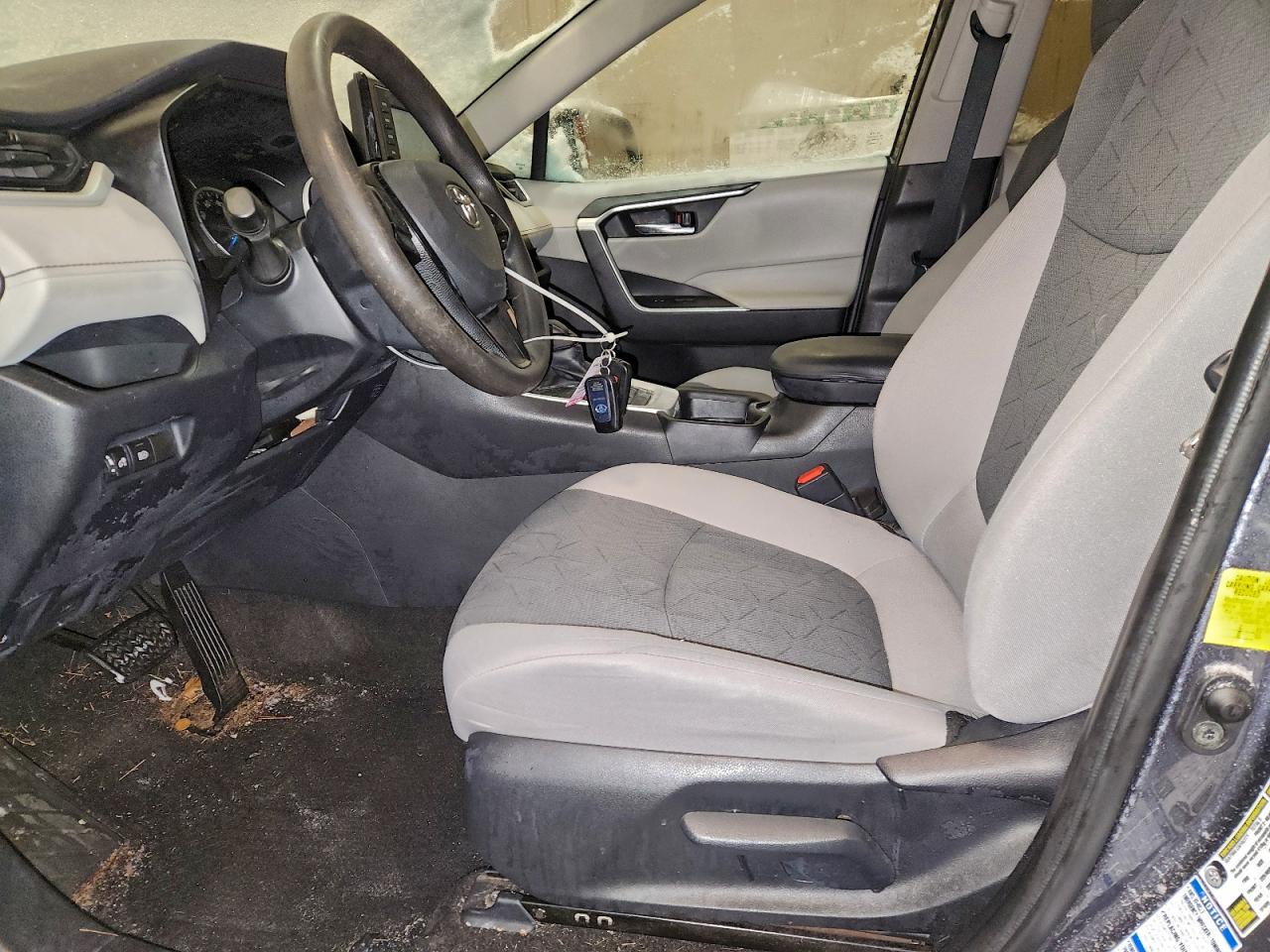 Toyota RAV4 Xle Image 9