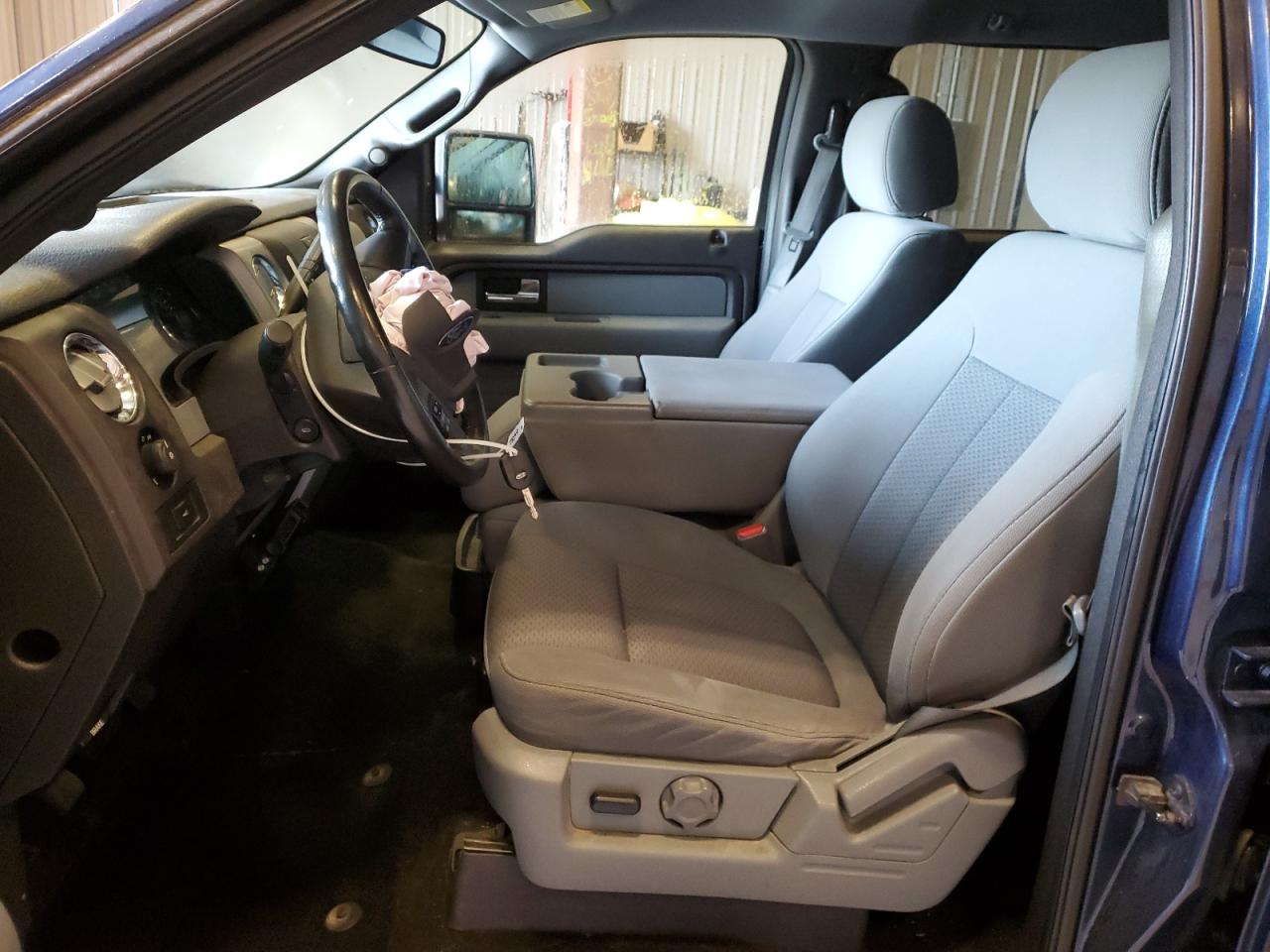 Ford F-150 Supercrew Image 4