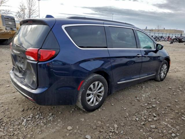 Chrysler Pacifica Touring L Image 4