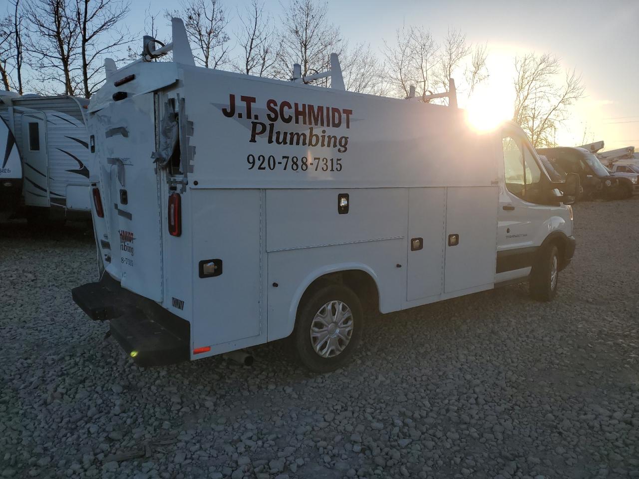 Ford Transit T-350 Image 11