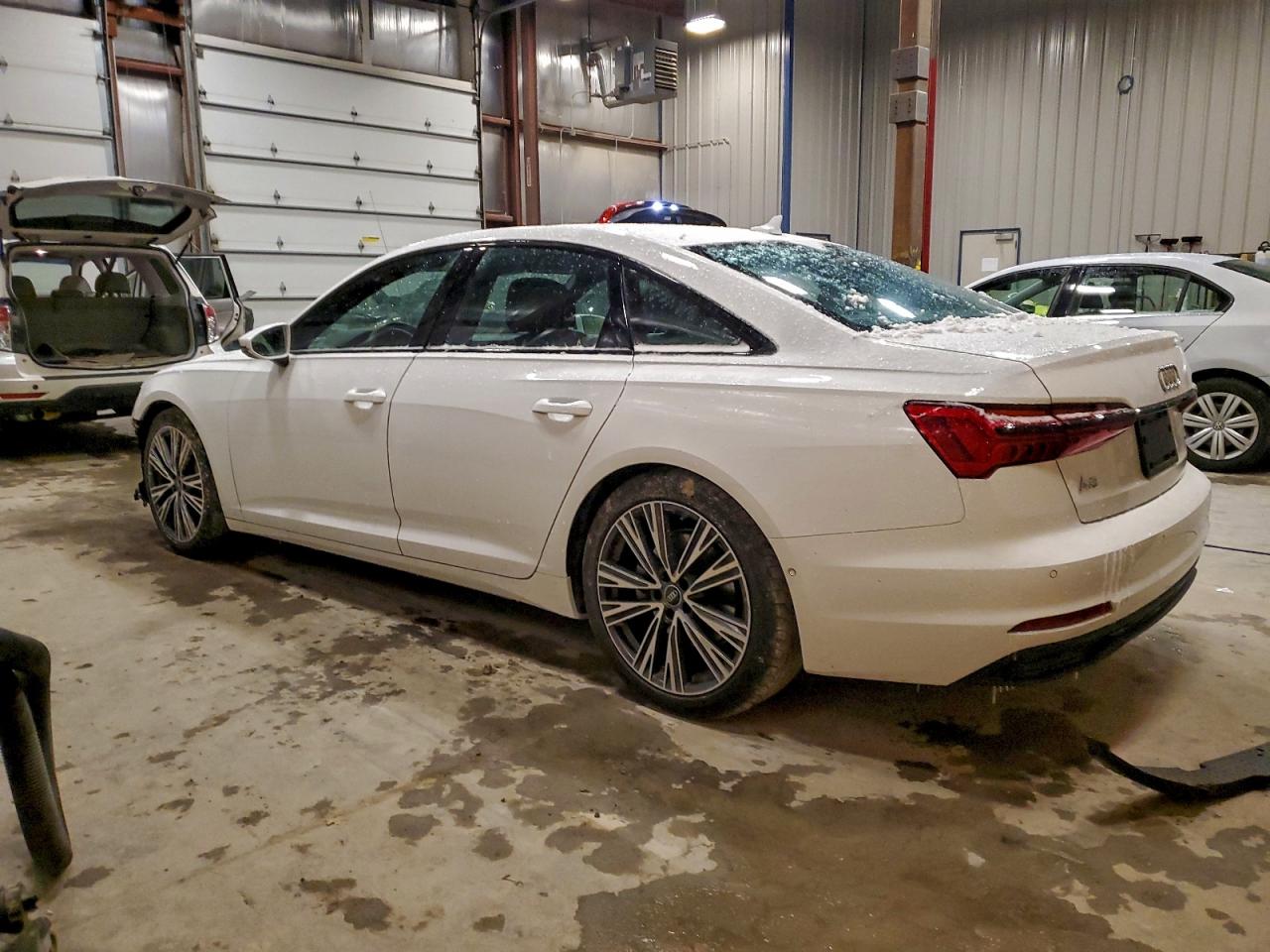 Audi A6 Premium Plus Image 2