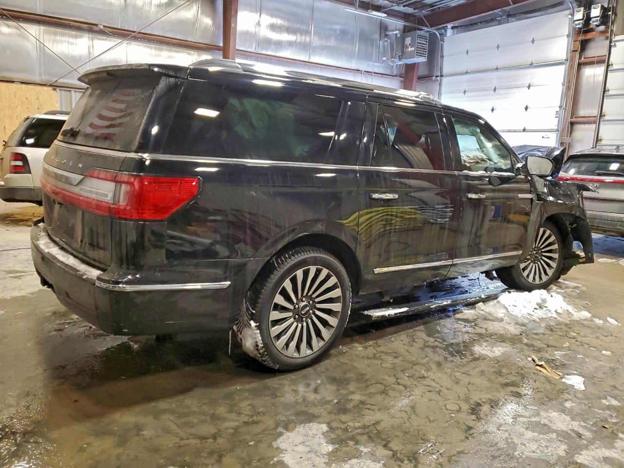 Lincoln Navigator L Reserve Image 2