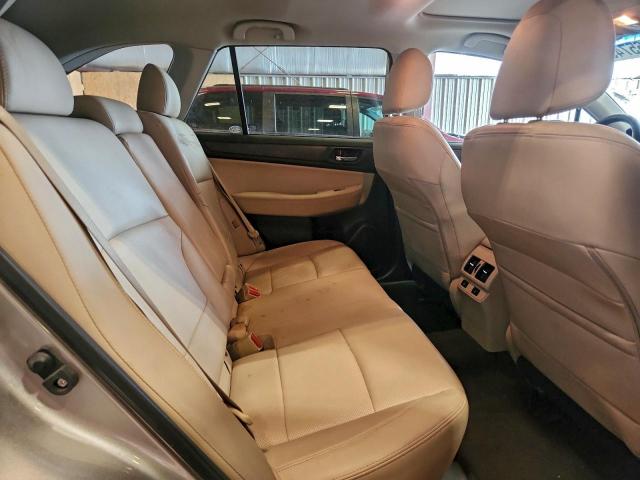 Subaru Outback 2.5i Limited Image 12