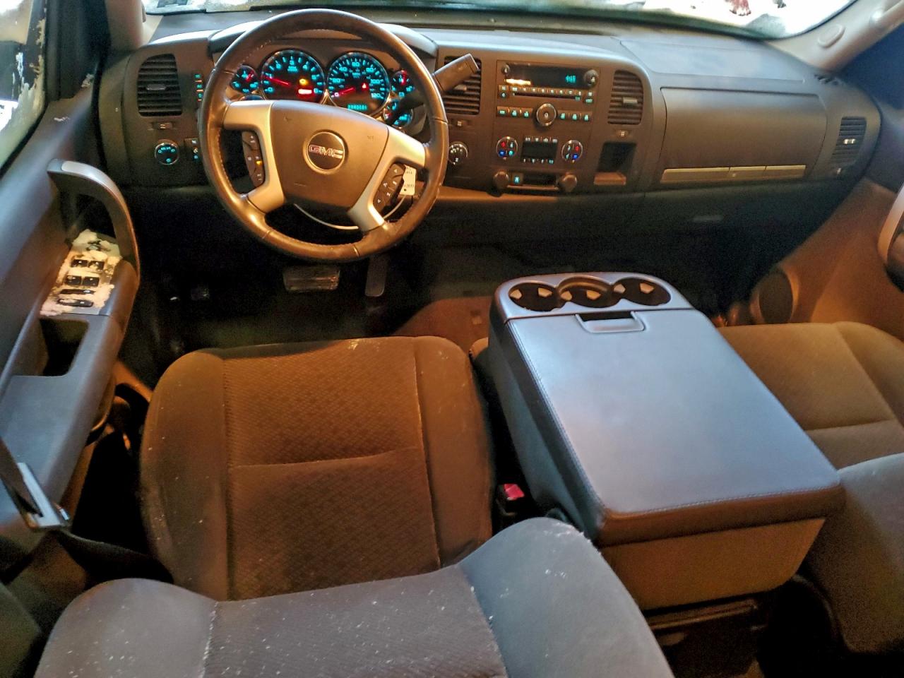 GMC Sierra K1500 Image 6