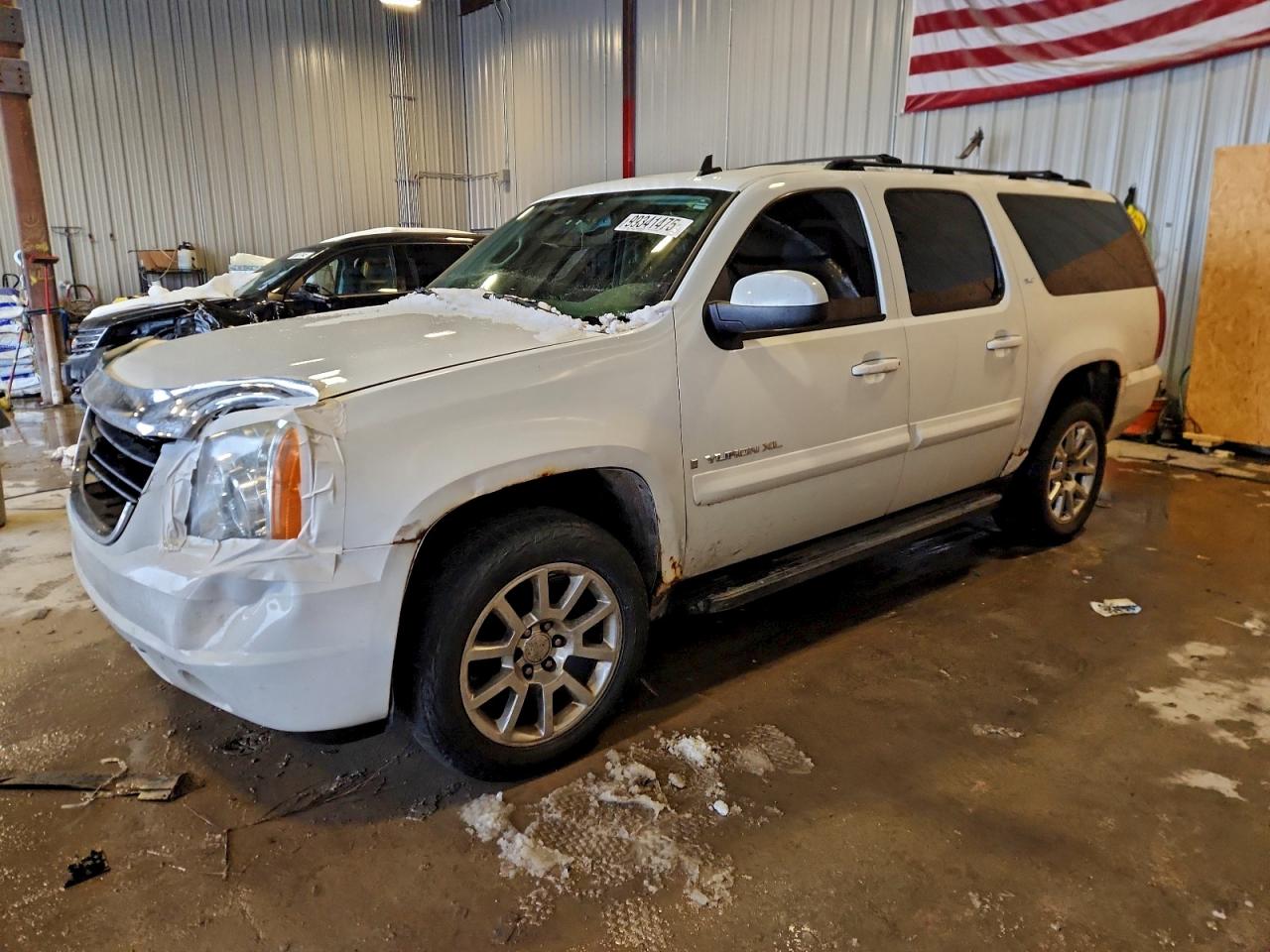 GMC Yukon K1500 Image 1