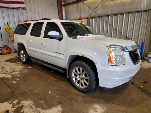 GMC Yukon K1500 Image 9
